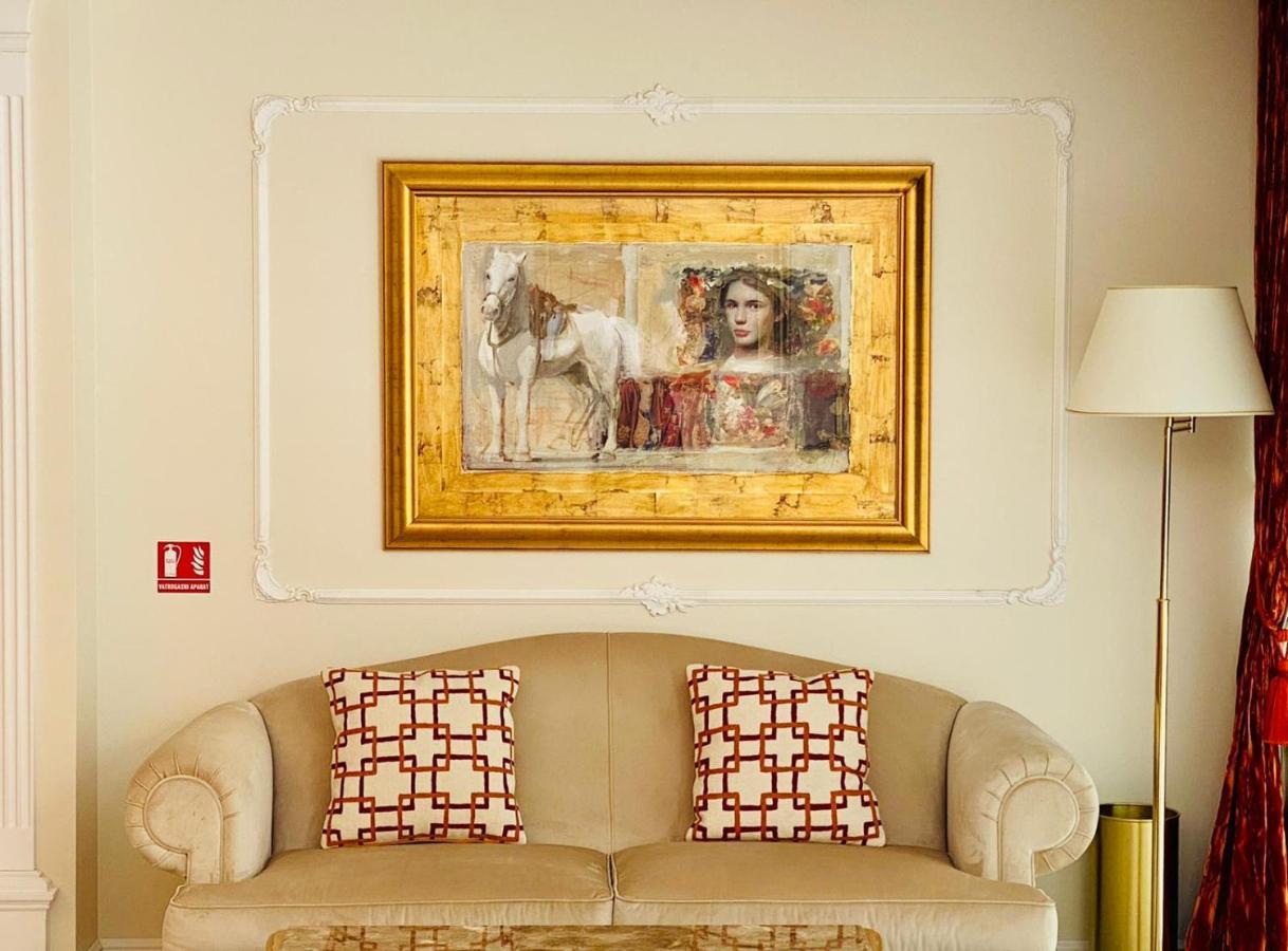 Hotel Villa Harmony Сплит Екстериор снимка